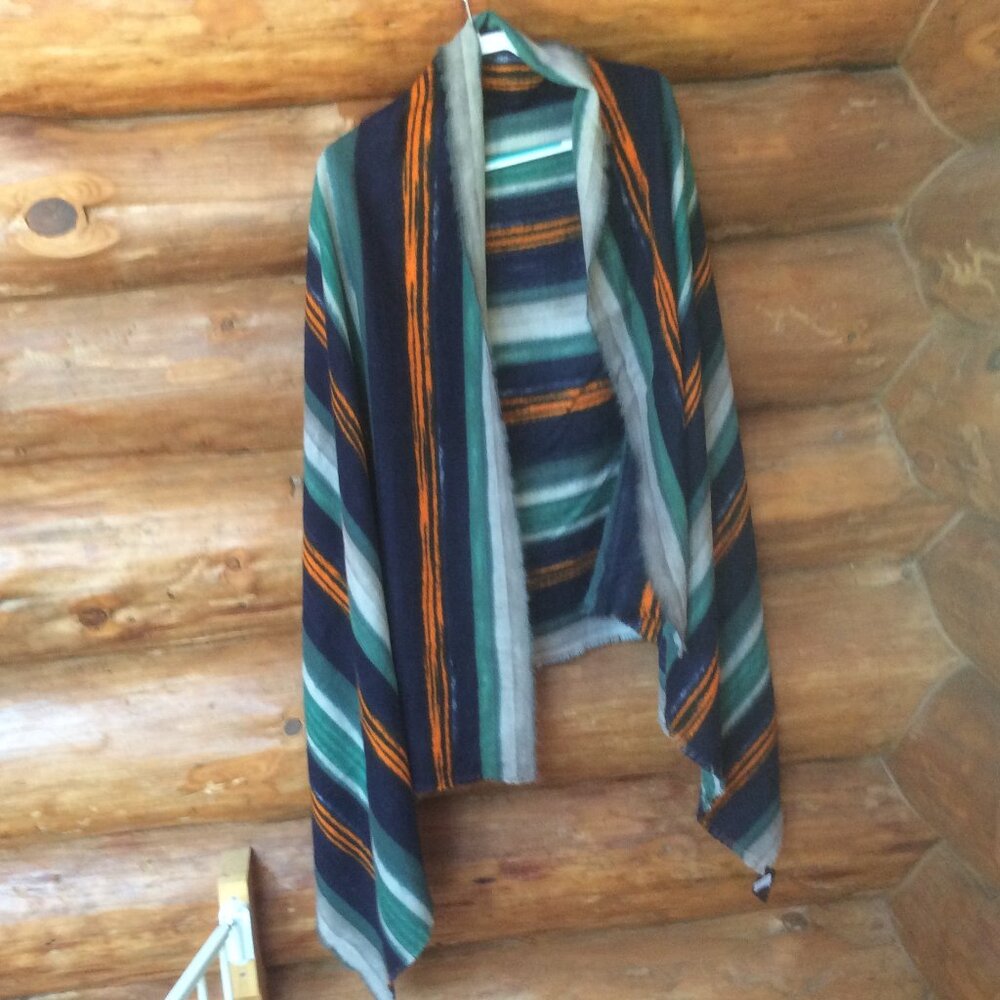 Pretty Persuasions Vertical Falls NWT Striped Boho Poncho OS Southwestern Wrap